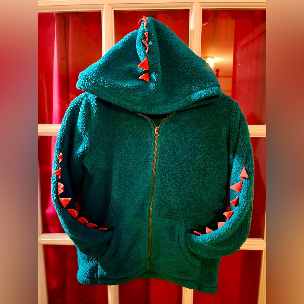Hanna Anderson. Organic sherpa dinosaur hoodie with front zip. Size: 12.
